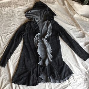 Reversible, hooded, ruffled Jersey cardigan